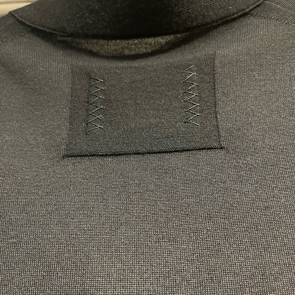 Marc JacoBlack Button-Front Cardigan with Pockets - Picture 3 of 5